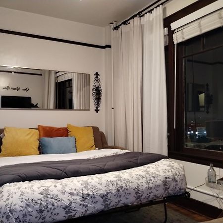 Private Cozy Studio, Peek A Boo Ocean View For 2 Лонг Бийч Екстериор снимка